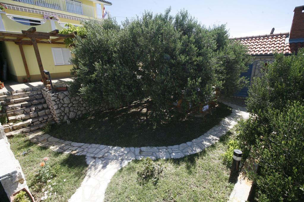 Apartments Roza Miskovici Exterior photo