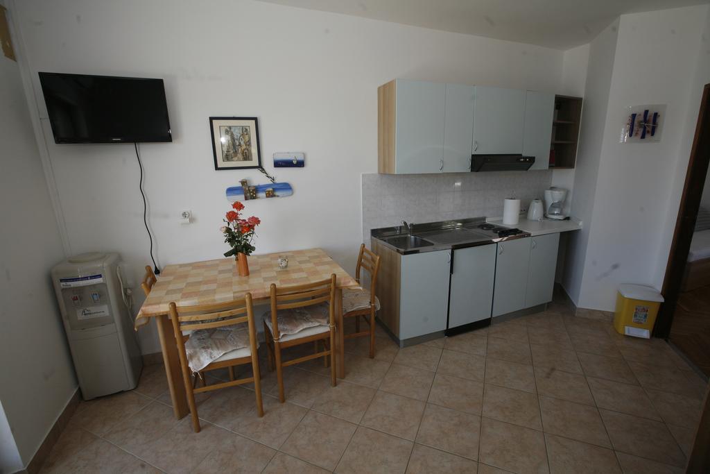 Apartments Roza Miskovici Exterior photo