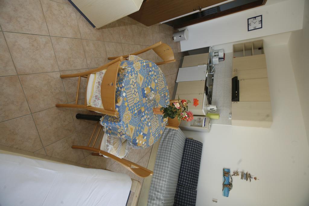 Apartments Roza Miskovici Exterior photo